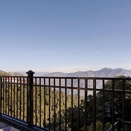 EllBee Mussoorie Hills Hotel Buitenkant foto