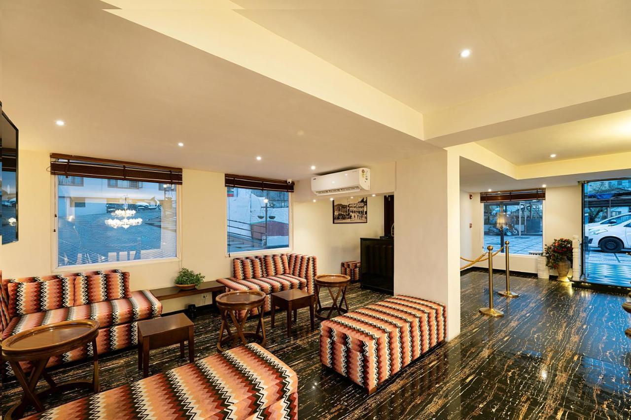 EllBee Mussoorie Hills Hotel Buitenkant foto